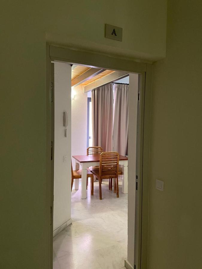 Apartamentos La Casa Del Pozo Santo เซบีญา ภายนอก รูปภาพ