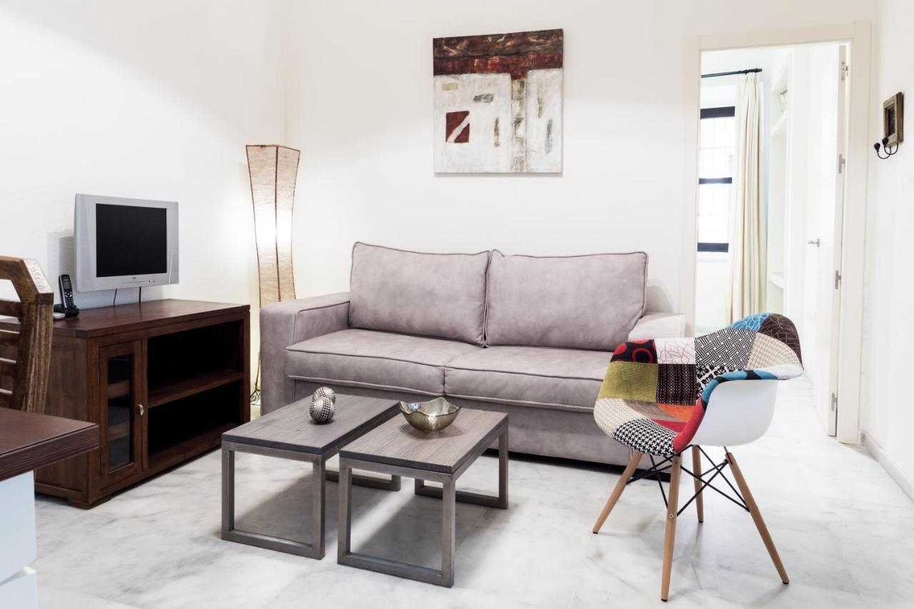 Apartamentos La Casa Del Pozo Santo เซบีญา ภายนอก รูปภาพ