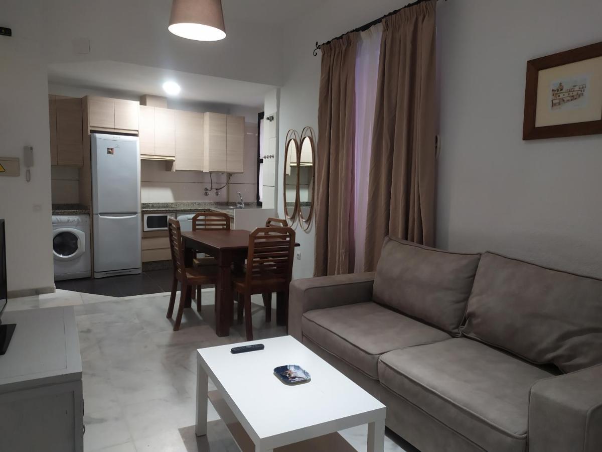 Apartamentos La Casa Del Pozo Santo เซบีญา ภายนอก รูปภาพ