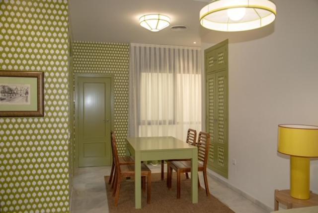 Apartamentos La Casa Del Pozo Santo เซบีญา ภายนอก รูปภาพ