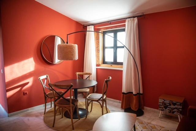 Apartamentos La Casa Del Pozo Santo เซบีญา ภายนอก รูปภาพ